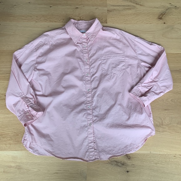 THINGS BETWEEN Aspen Oversized Button Down Top in Baby Pink - Picture 4 of 11